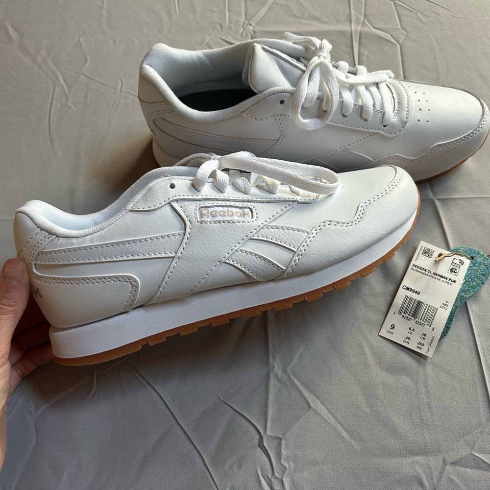 NWT Reebok Harmon White Leather Sneakers